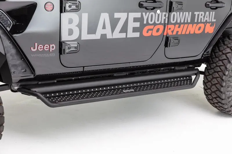 Go Rhino 99-16 Ford F-250/F-350 Sd Dominator Extreme D1 Sidesteps Complete Kit W/Sidestep + Brkts 1