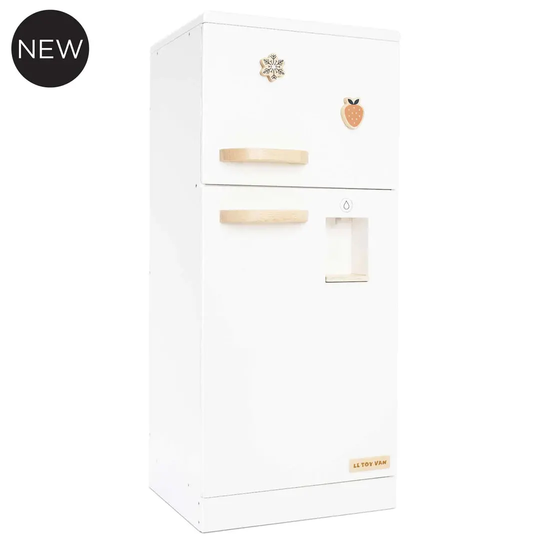 Le Toy Van Tv348 Wooden Fridge Freezer 1