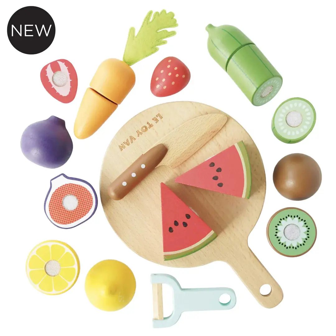 Le Toy Van Chopping Board & Super Foods 1