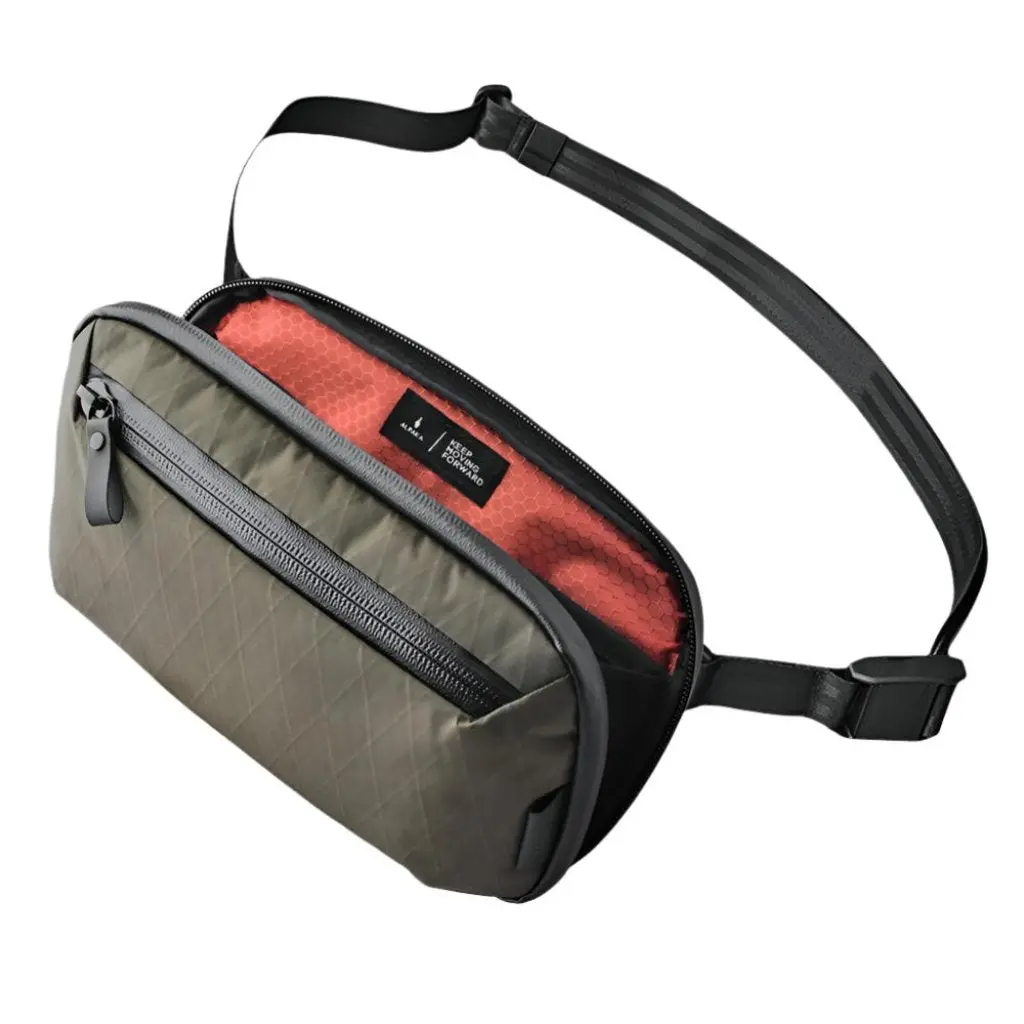Elements Tech Case Mini 1