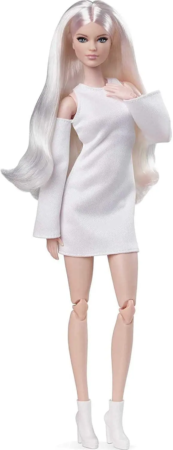 Barbie Signature Looks Doll 1