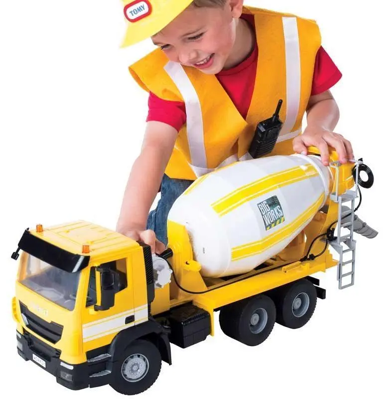 Britains 43056 Big Works Iveco Cement Mixer 1