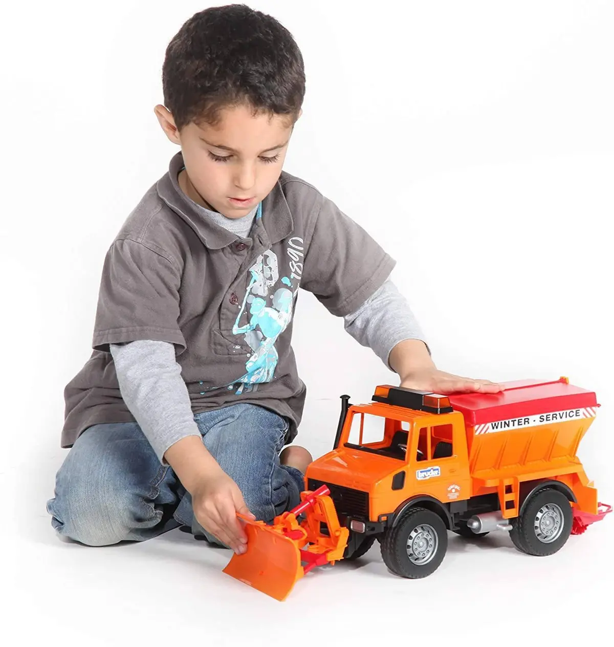 Bruder 02572 Mb Unimog Winter Service With Snow Plough 1