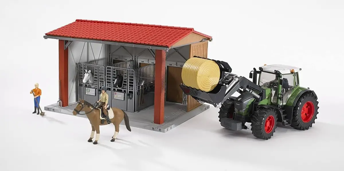 Bruder 62520 Horse Stable With Figure, Horse And Accessory Playset 1