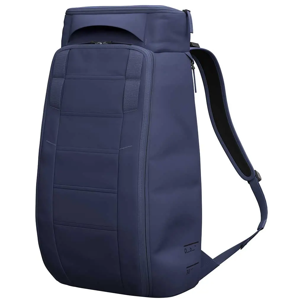 Hugger Backpack 30 1