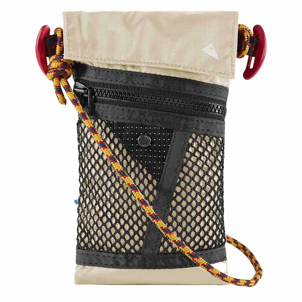 Algir Lanyard Pocket 1