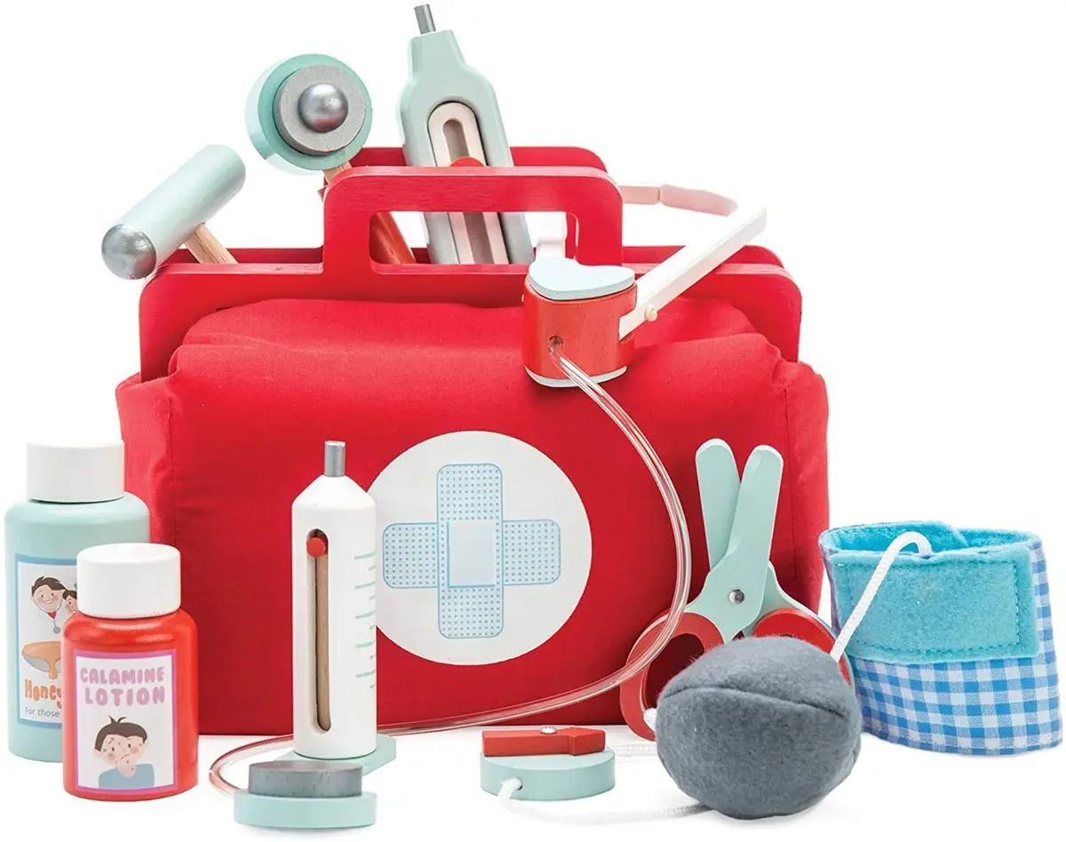 Le Toy Van Doctor's Medical Kit Playset 1