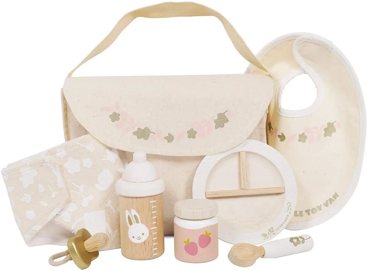 Le Toy Van Doll Nursing Set 1