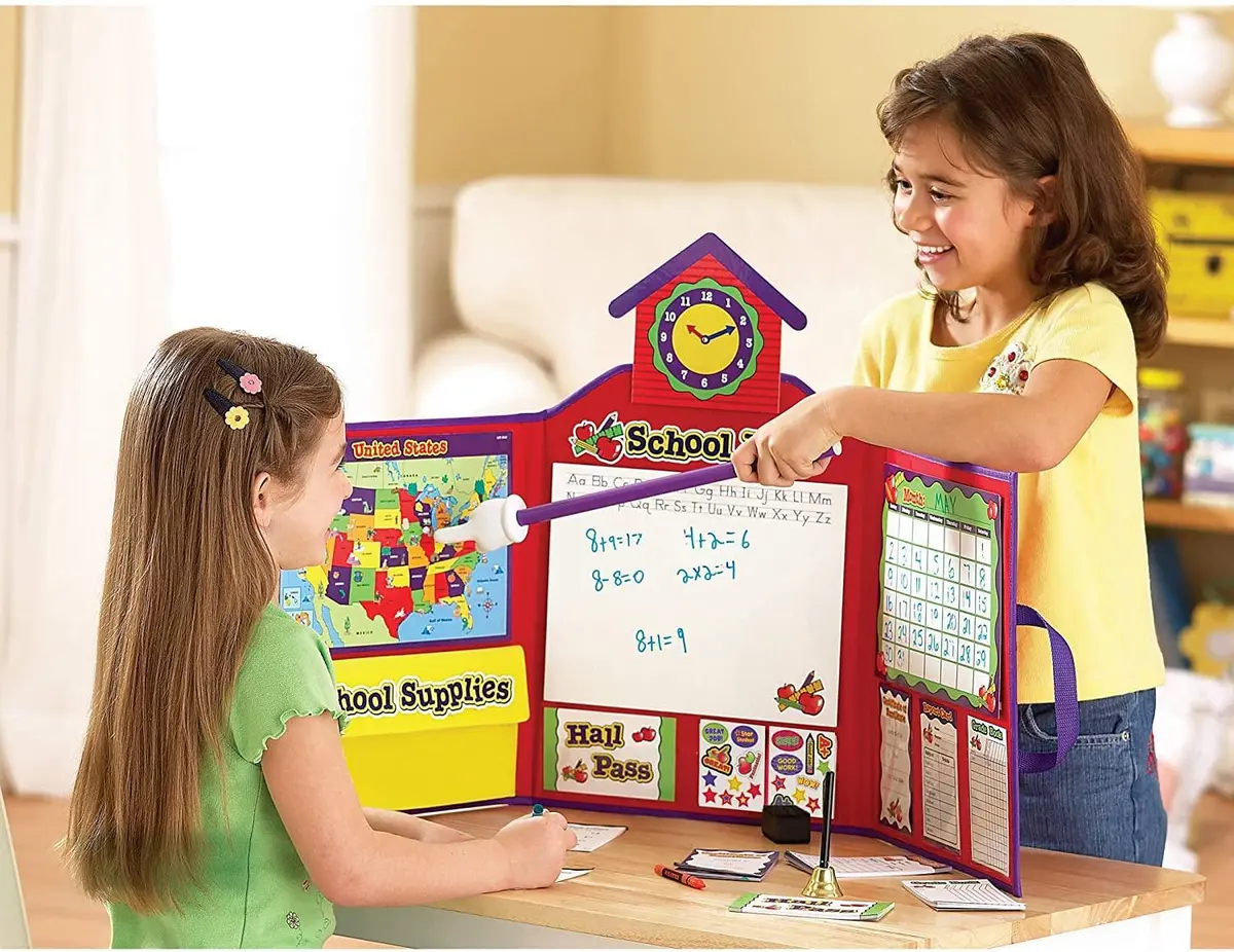 Learning Resources Pretend & Play School Set 1