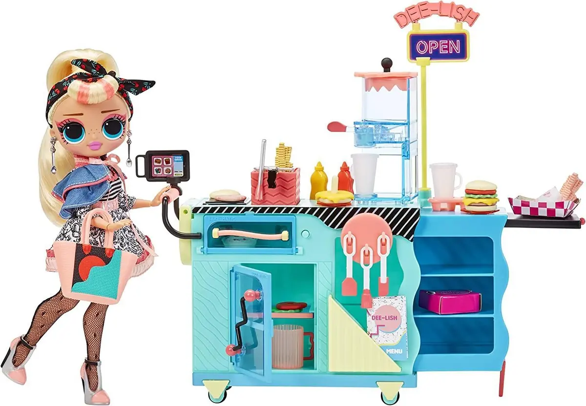 Lol Surprise! O.M.G. To-Go Diner Playset 1