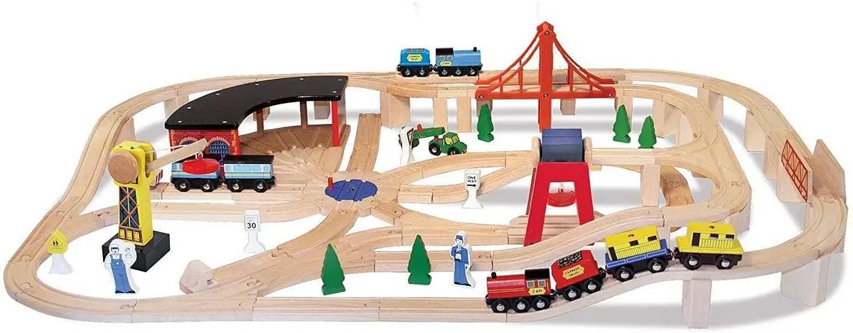 Melissa & Doug Wooden Railway Set 10701 Playset 1