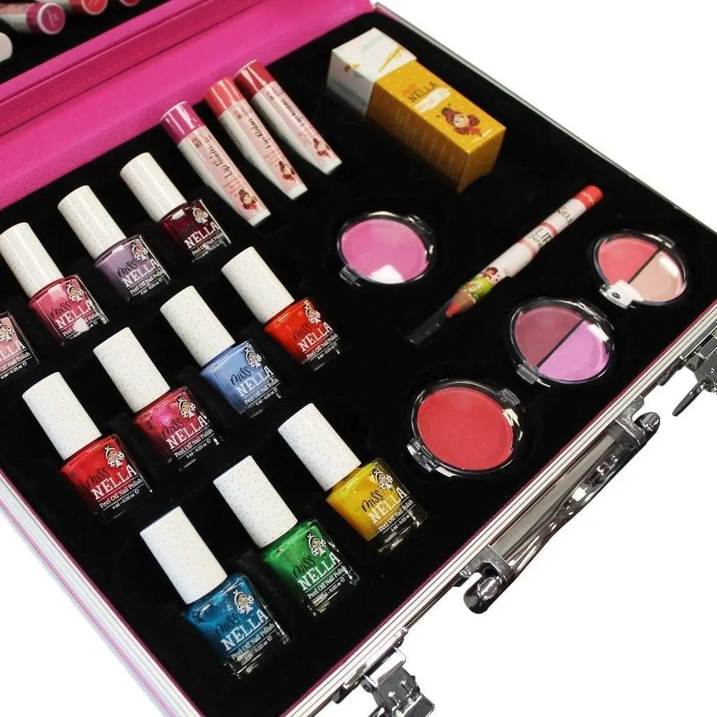 Miss Nella Complete Beauty Suitcase 1