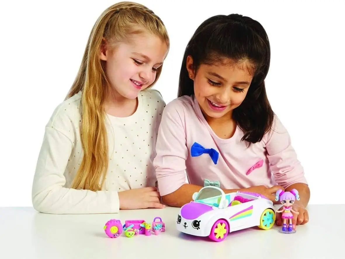 Shopkins Happy Places Rainbow Beach Convertible Playset 1