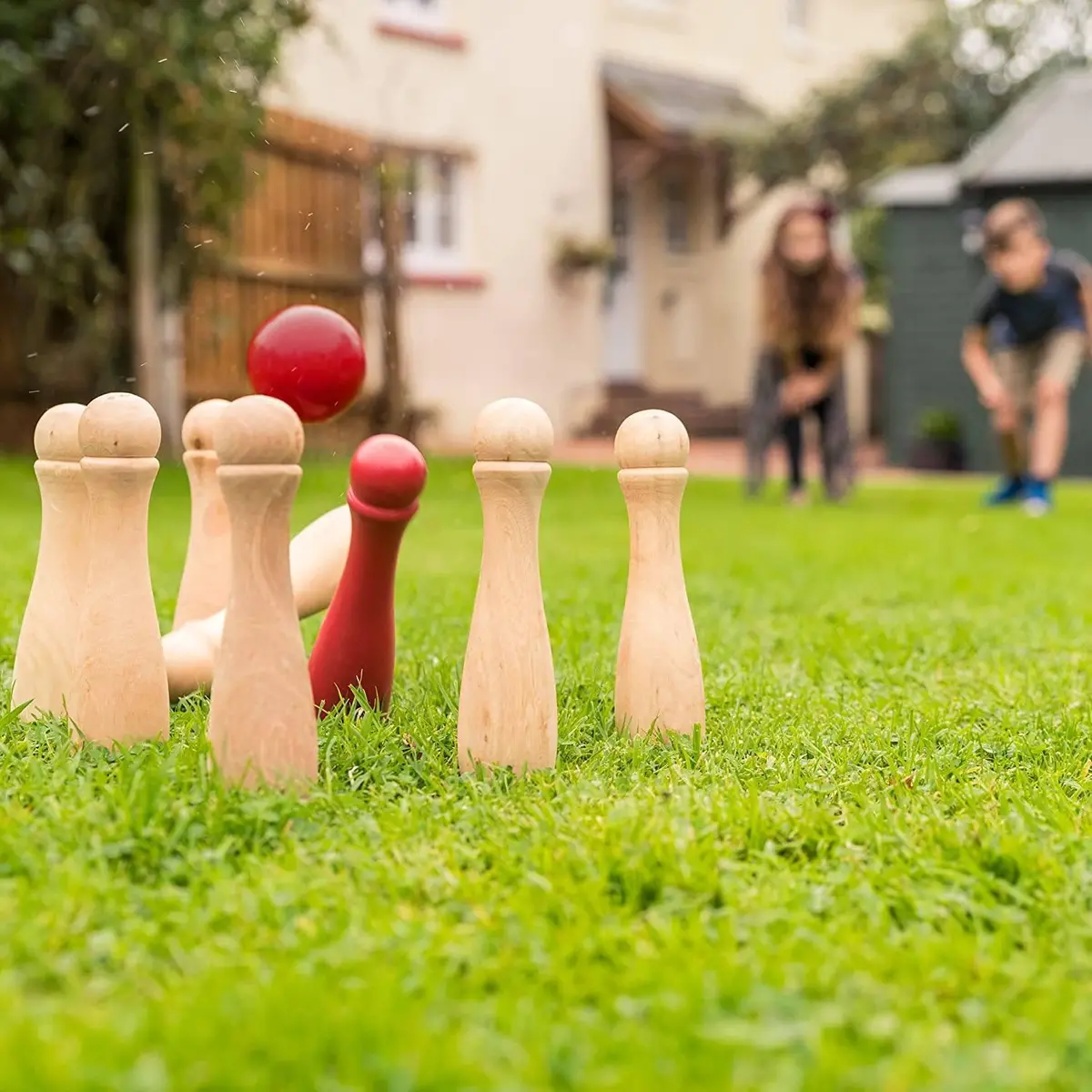 Toyrific Garden Games Wooden Skittles Bowling Set 2