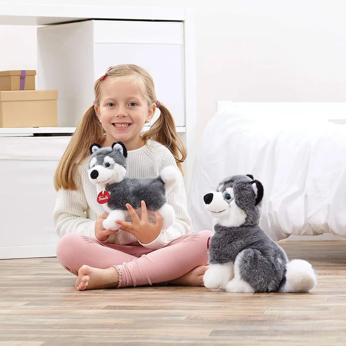 Trudi Husky Marcus Medium Soft Toy 2